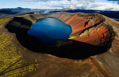 火山湖面风景风光美景旅游自然高清壁纸