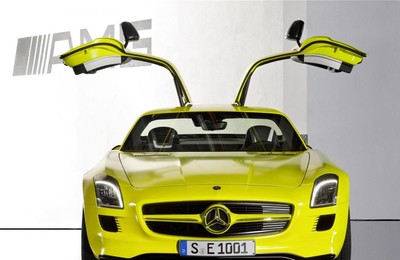 MercedesBenz奔驰纯电力超跑跑车汽车黄色高清壁纸