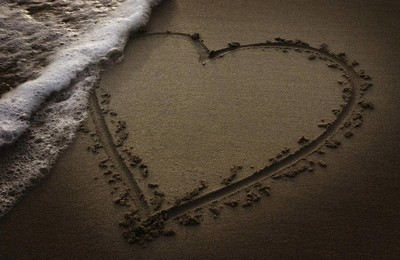 浪漫爱情情感爱love唯美清新心love静物物语心动创意沙滩海边高清壁纸